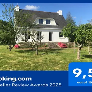 Hébergement de vacances Maison Bretonne 7 Personnes, Mellac